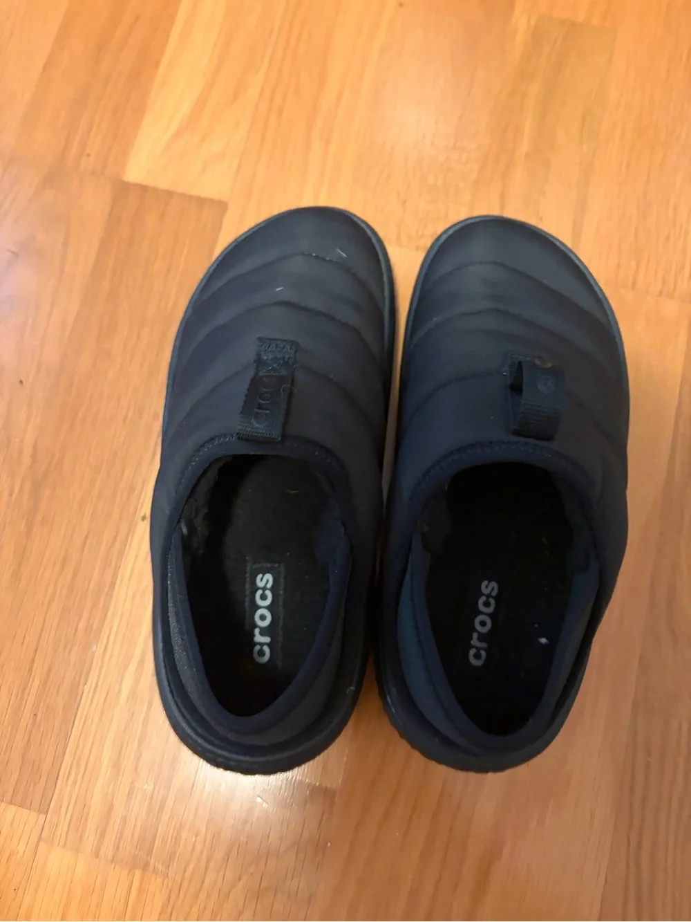 Crocs Big Kids' Youth 5 Black Classic Quilted Puff Moc Slippers Slip On New